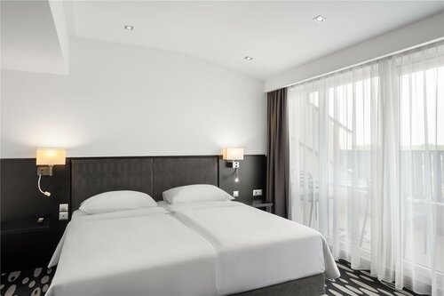 Гостиница Park Inn by Radisson Sárvár Resort & Spa в Венгрии