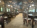 BBQ park restaurant (posyolok Zolotoy Plyazh, 1к6) ، مطعم