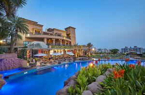 Гостиница The Corinthians Resort & Club