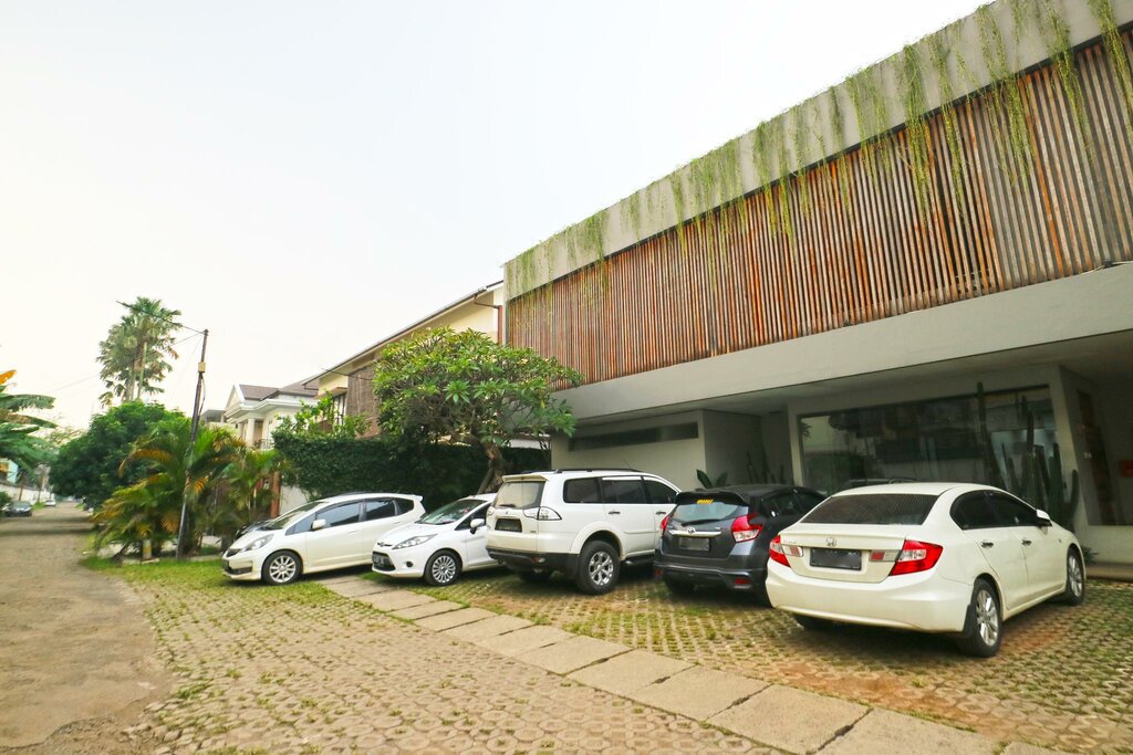 Hotel 9 Am, Earth, photo