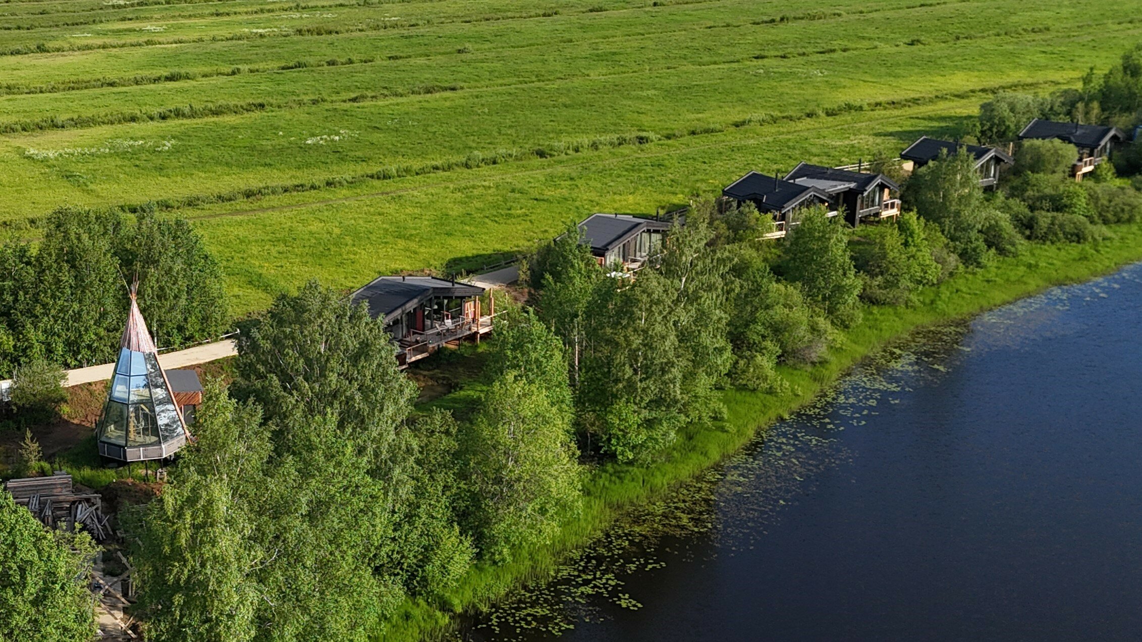 Фото ЕлятыЛодж