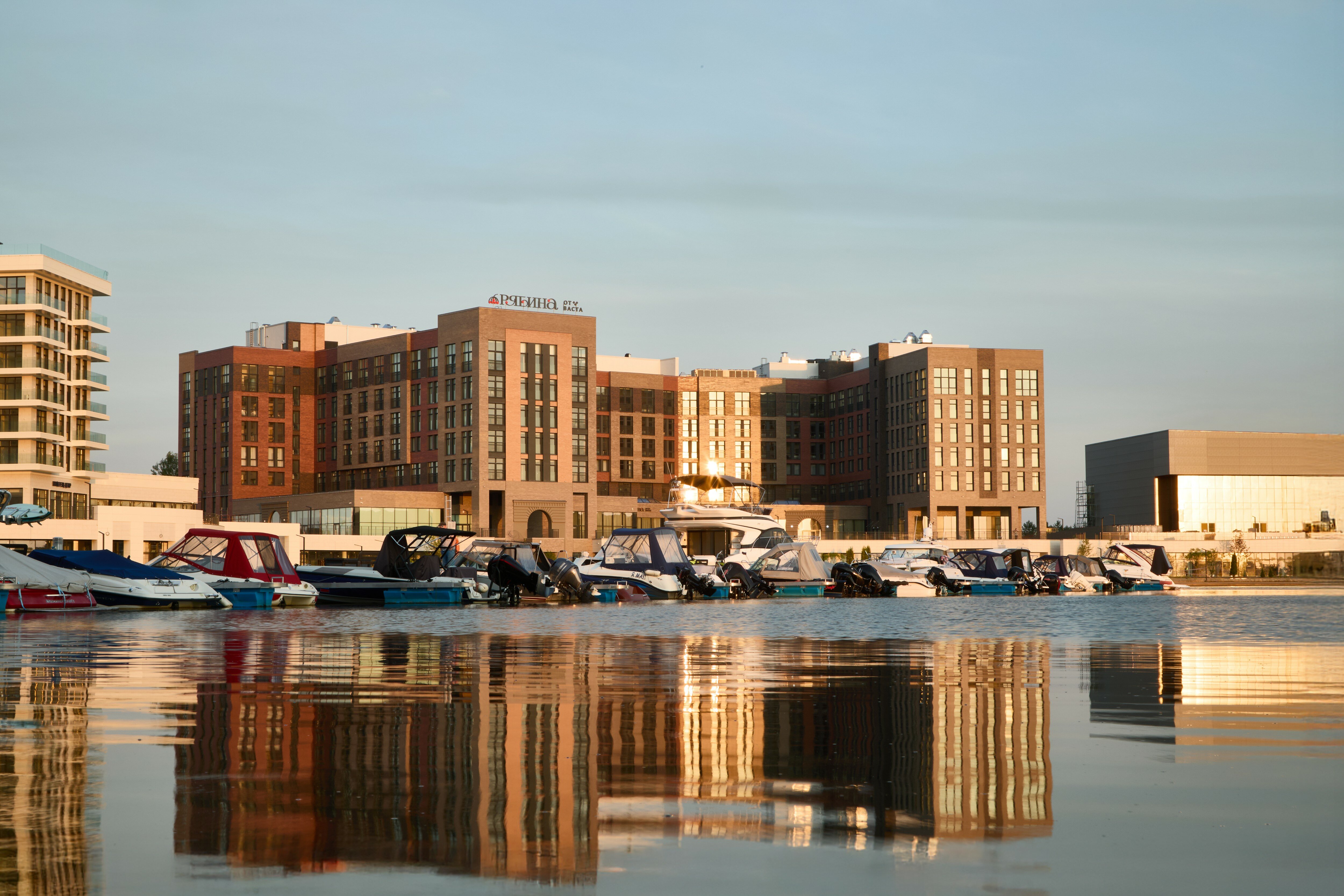 Фото отеля 1