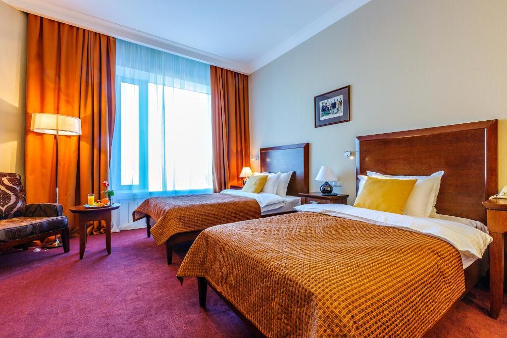 Фото отеля 2