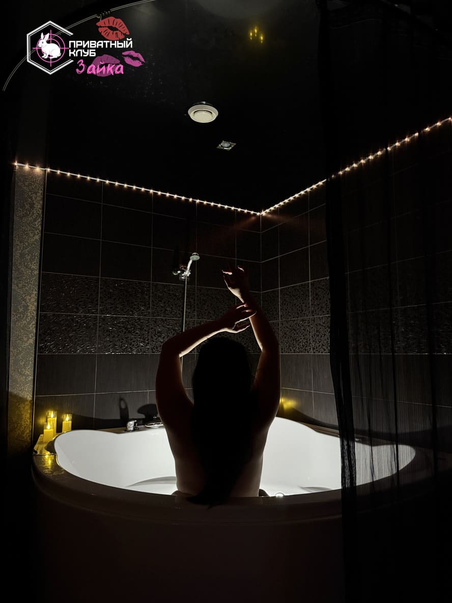 Barmogi bilan eshagini tanlaydi