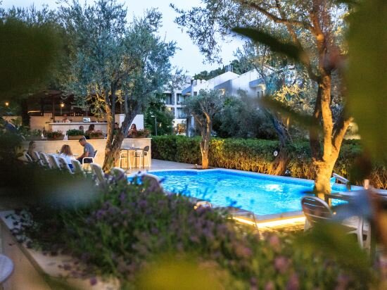 Фото Hotel Harmony by Aycon