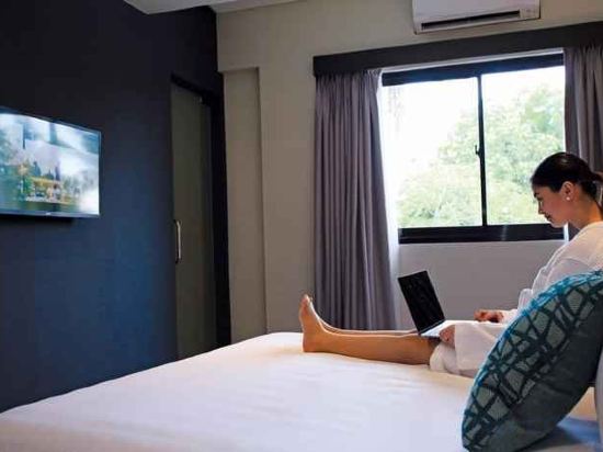 Фото Proxy by The Oriental Albay