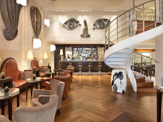 Фото Renaissance Naples Hotel Mediterraneo