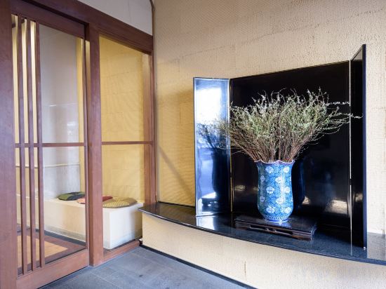 Фото Osaka Yamatoya Honten