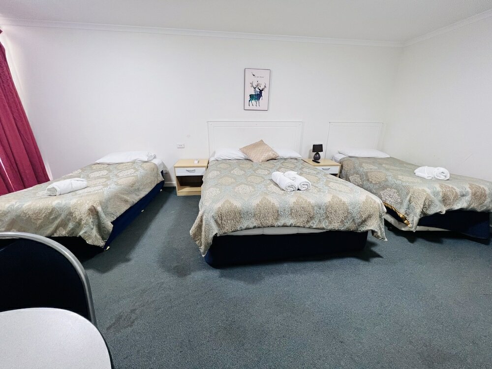 Фото Jacksons Motor Inn