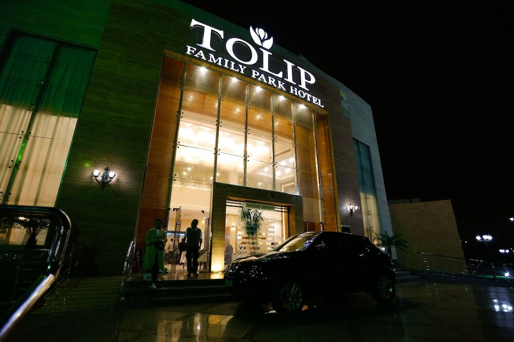 Фото Tolip Family Park Hotel