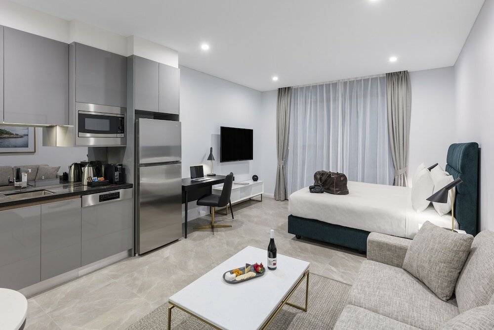 Фото Meriton Suites Sussex Street