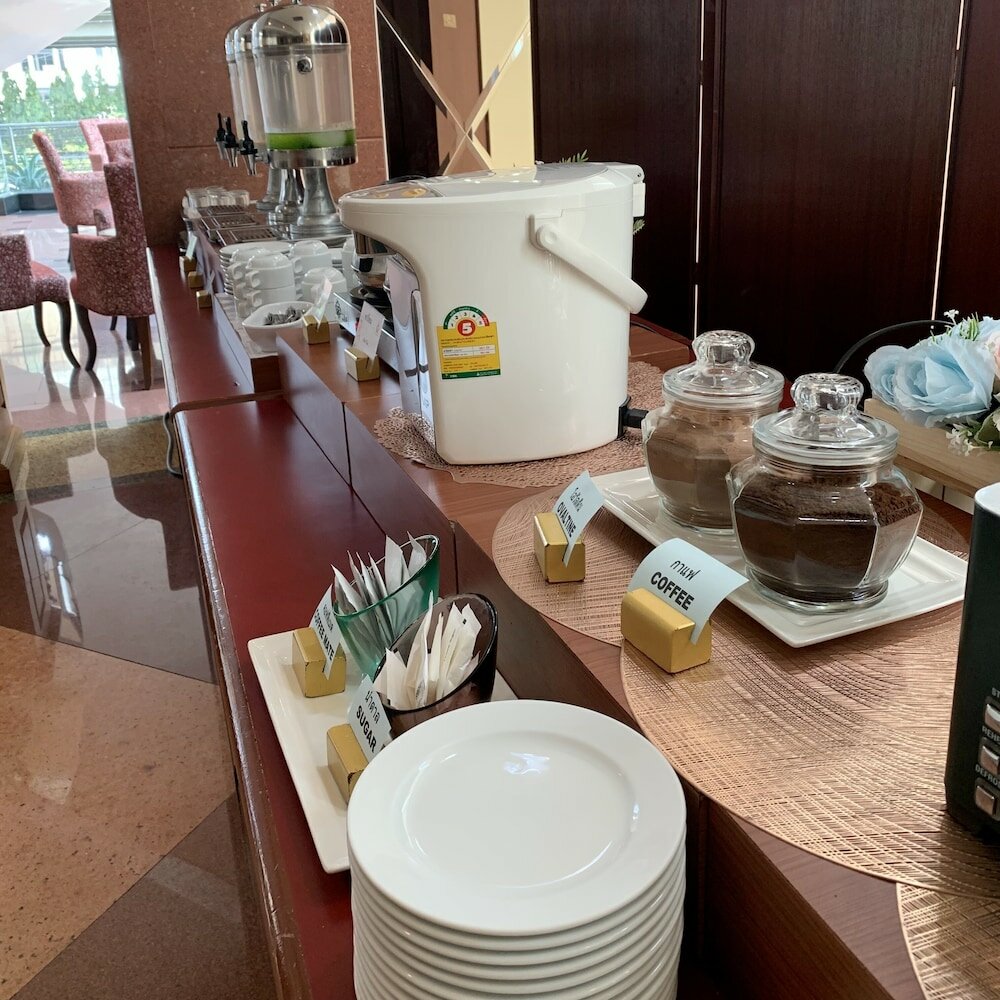 Фото Grand Tower Inn Rama VI Hotel