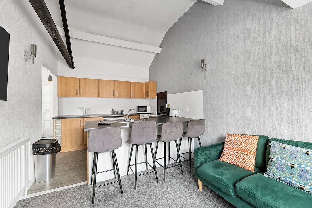 Фото Oyo Plymouth Central Hotel