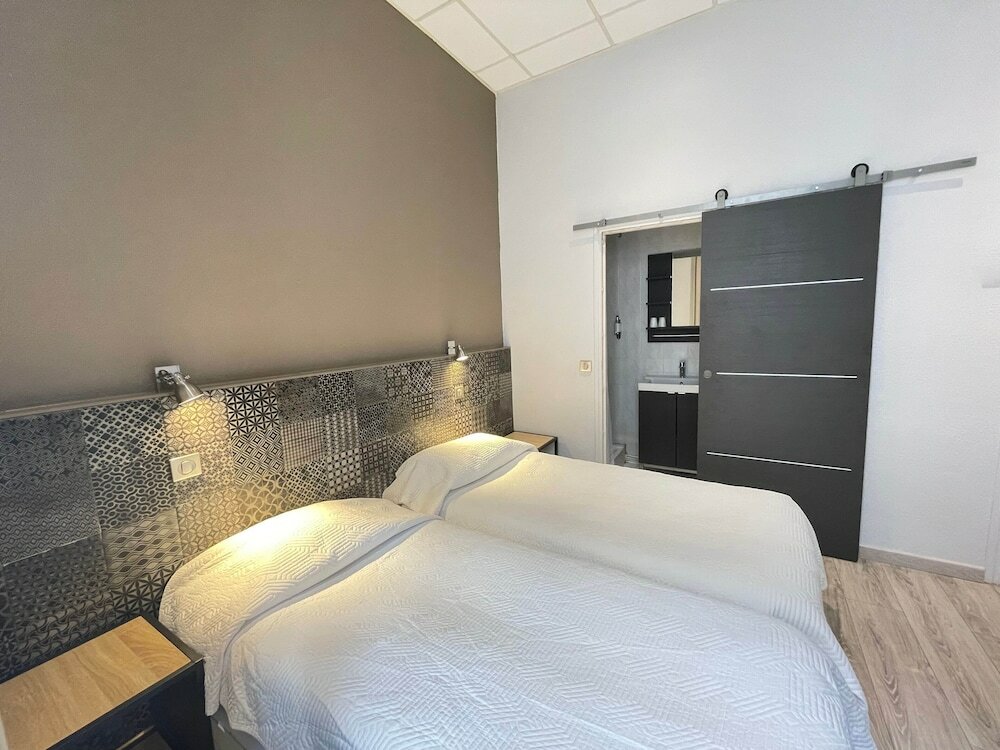 Фото Hotel de La Comedie