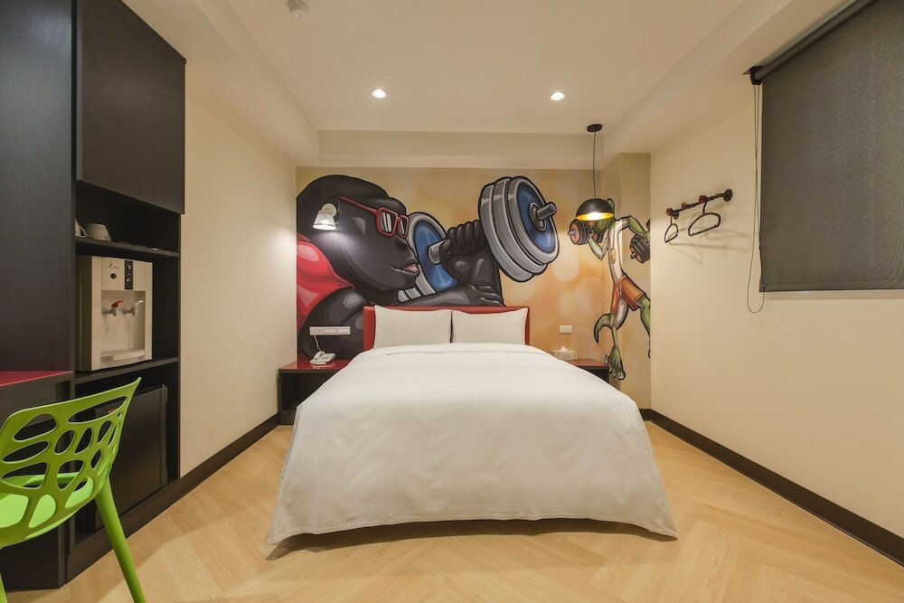 Фото The Young Hotel