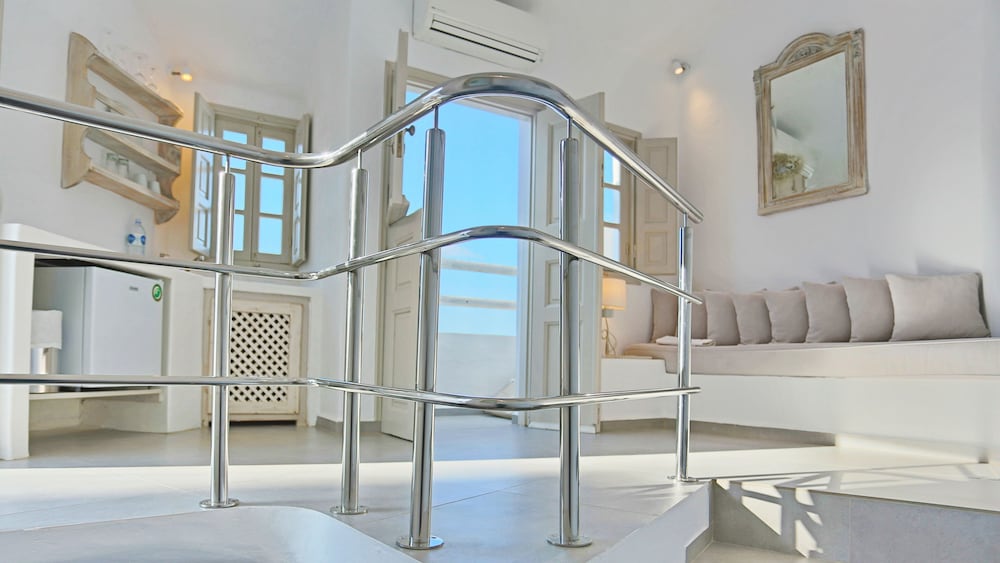 Фото Oia Mare Villas