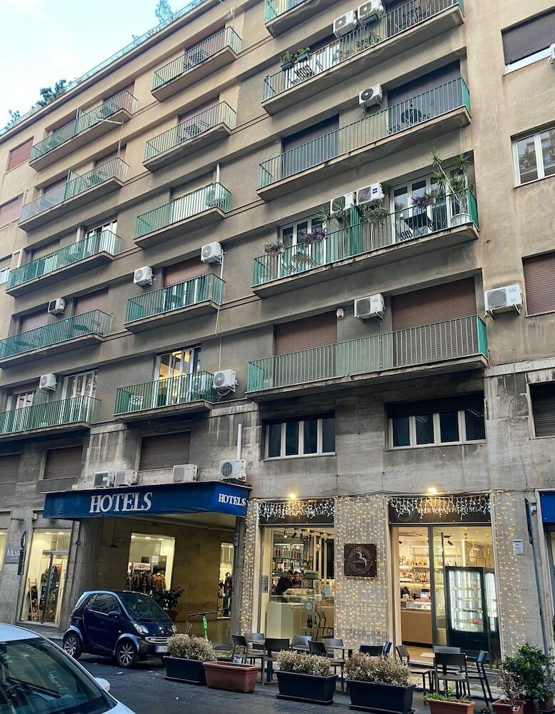 Фото Maxim bed and breakfast Suite Rooms