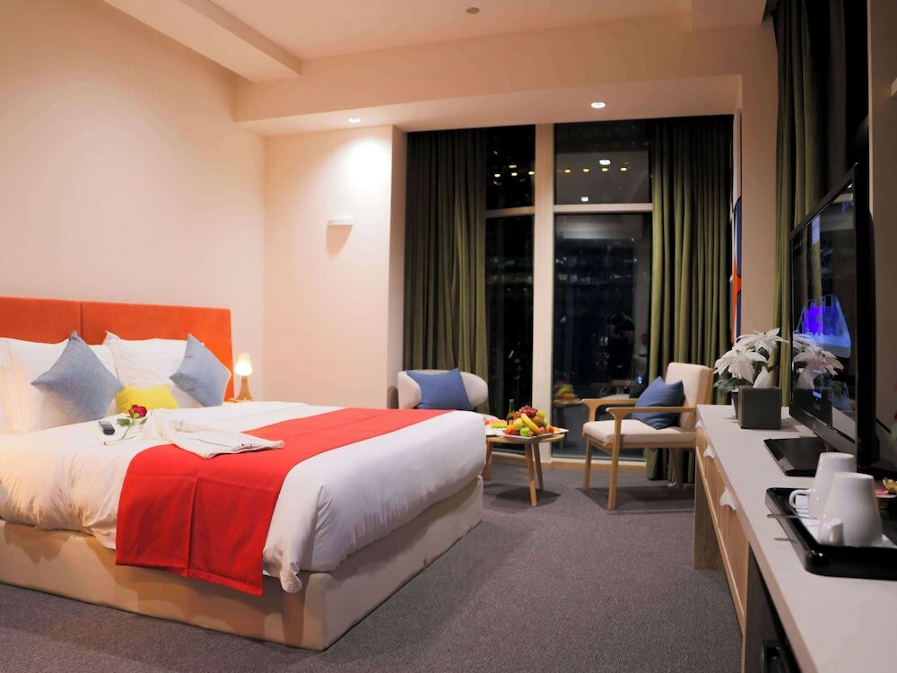 Фото Novotel Suites Riyadh Centre