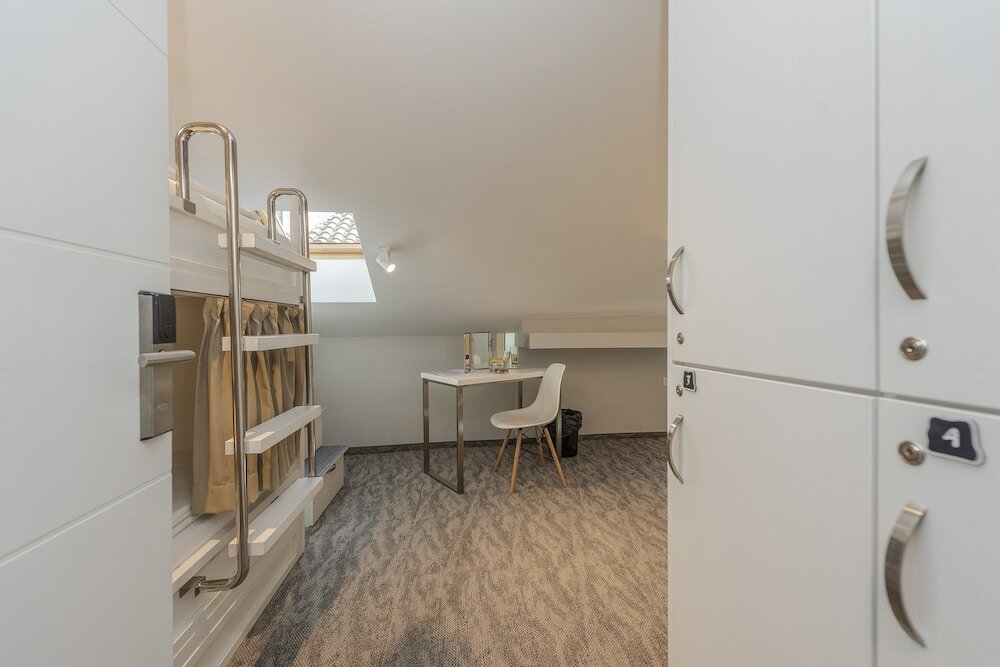 Фото Downtown Boutique Hostel