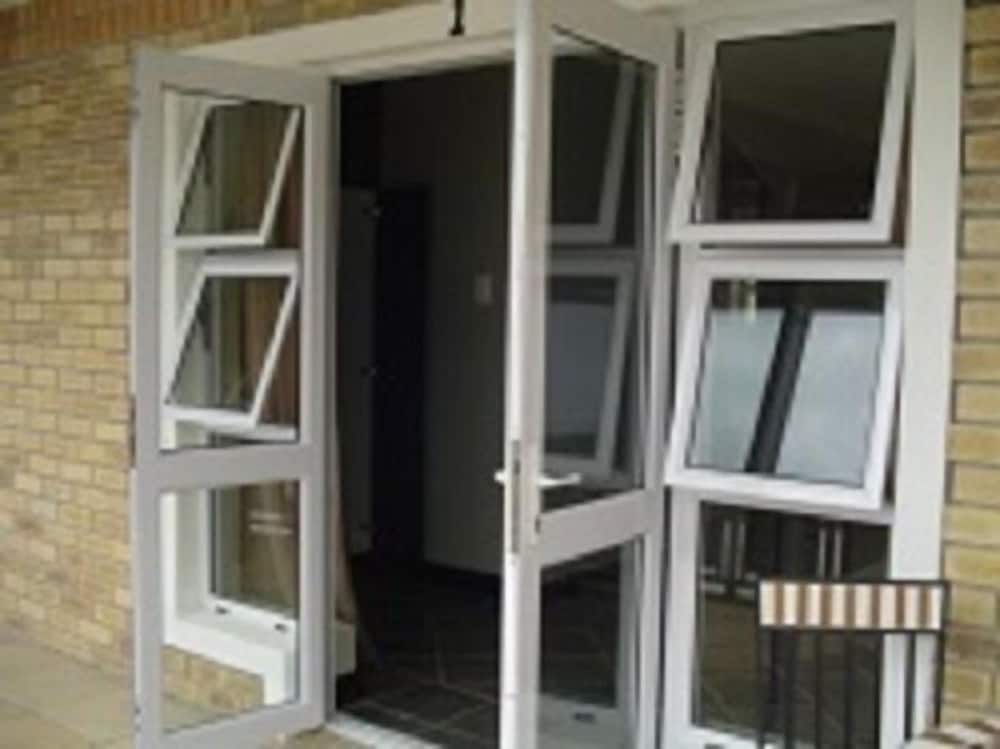 Фото Mount Lodge Humewood