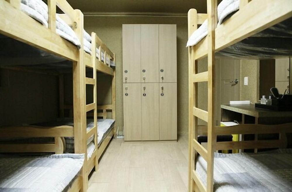 Фото Moiri Guesthouse - Hostel