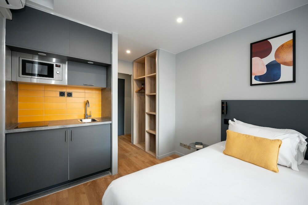 Фото Staycity Aparthotels Gare de l'Est