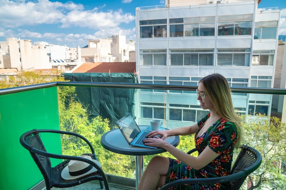 Фото Attalos Hotel