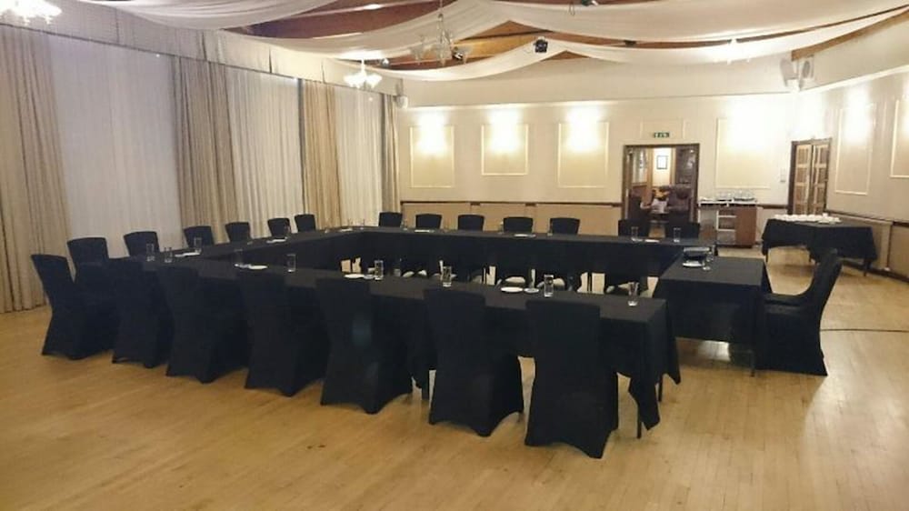 Фото Mackays Hotel Wick