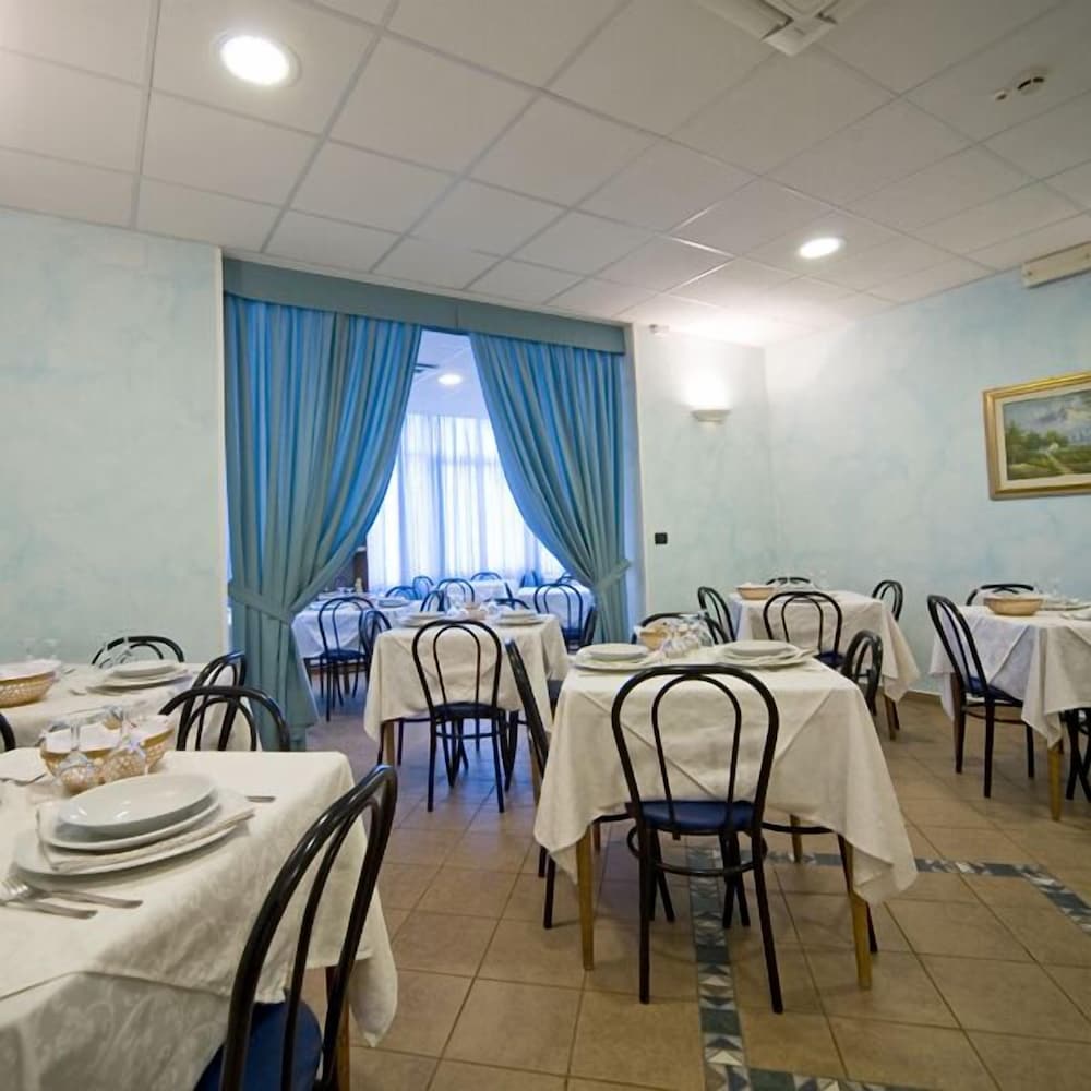 Фото Hotel Savina
