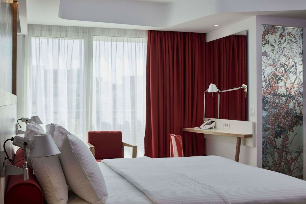 Фото Olive Green Hotel