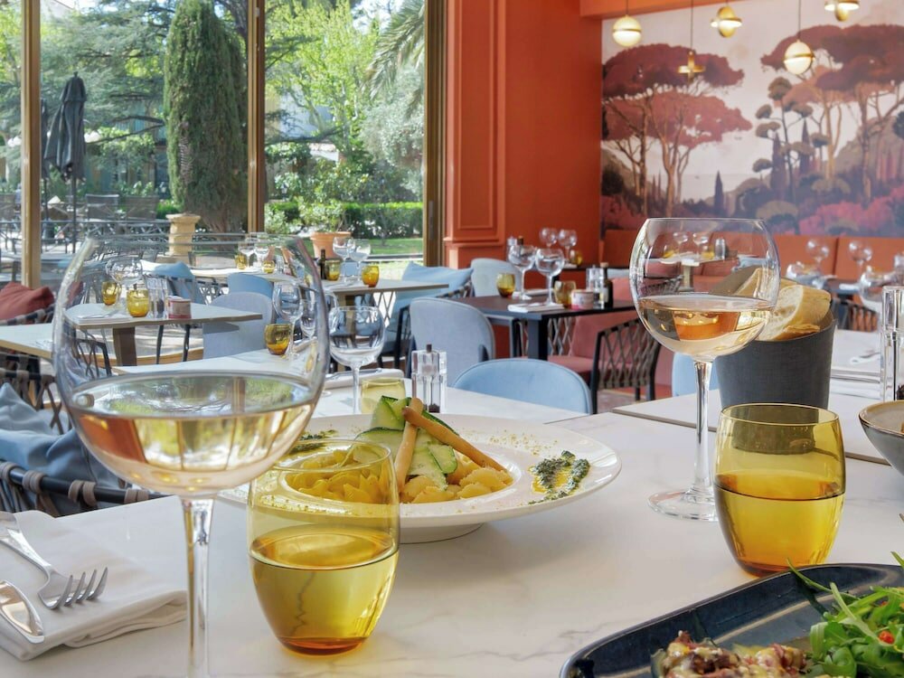 Фото Mercure Marseille Centre Bompard La Corniche