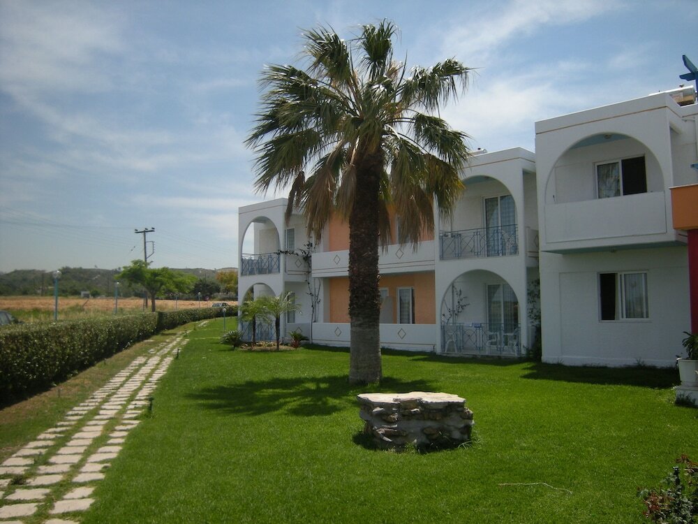 Фото Summer Dream Hotel