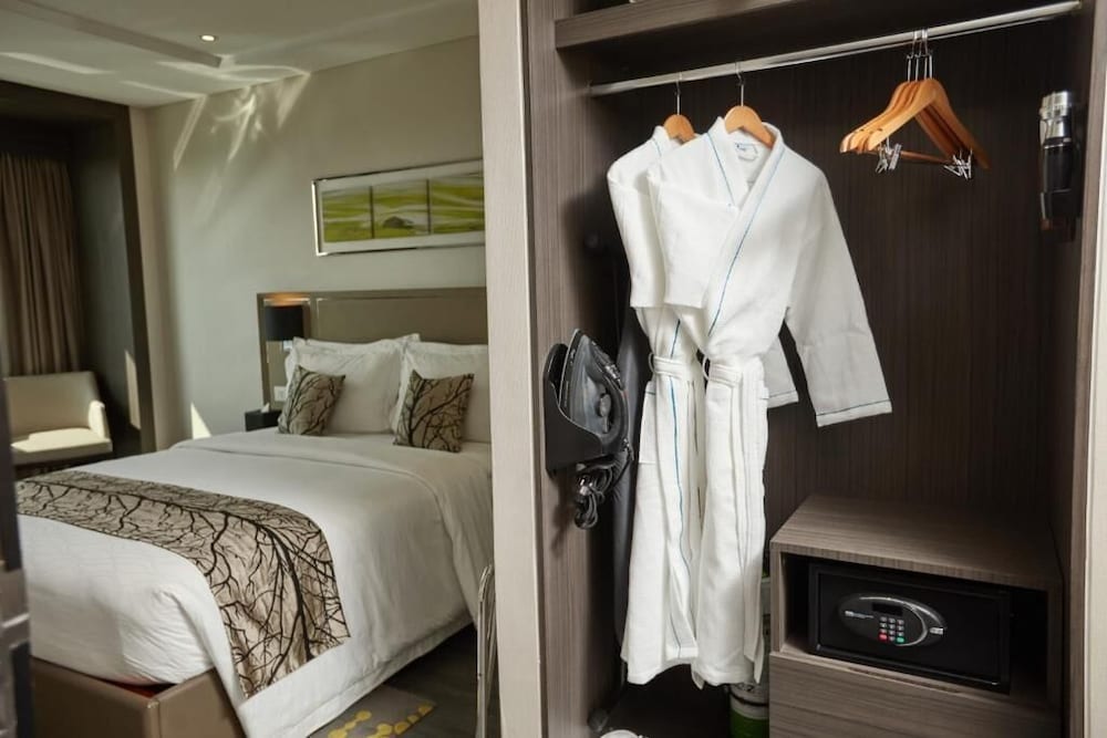 Фото Belmont Hotel Manila