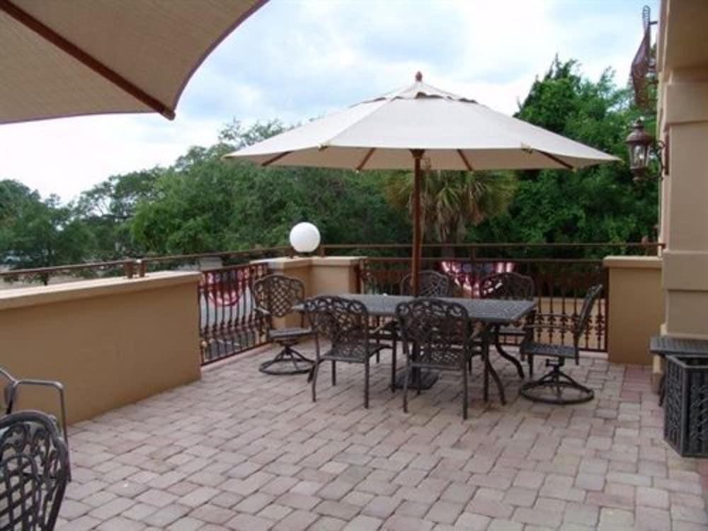 Фото Ocean Inn and Suites