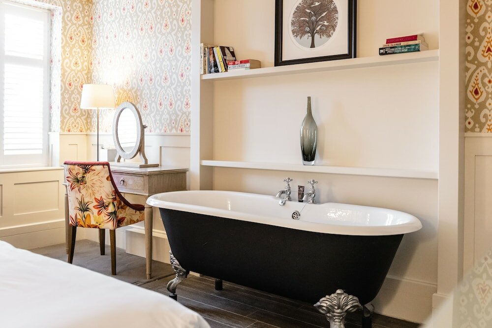 Фото Didsbury House Hotel