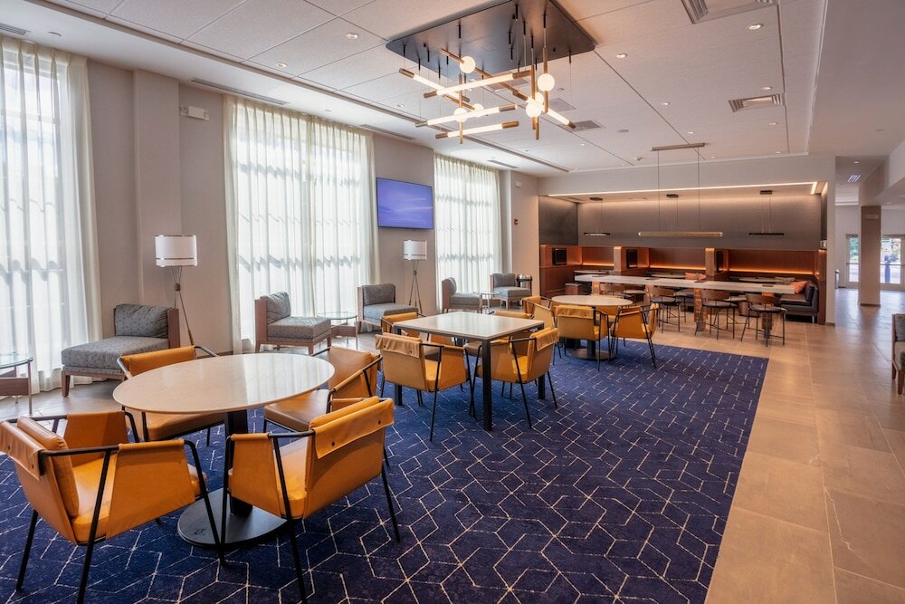 Фото Courtyard by Marriott Rochester Downtown