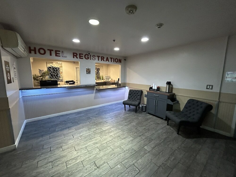 Фото Lucky Club Casino and Hotel