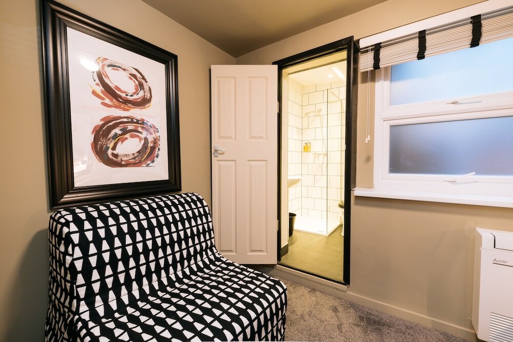 Фото The Warwick by Aura Collection