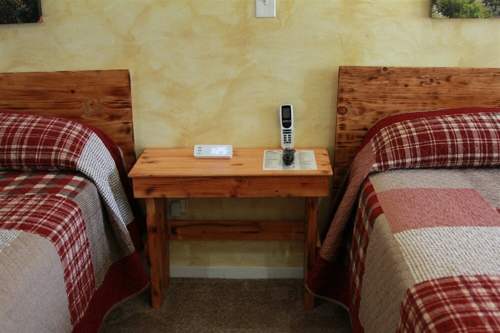 Фото Hurricane Hideaway Lodging