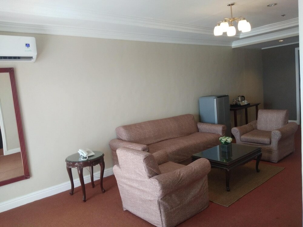 Фото The Mansion