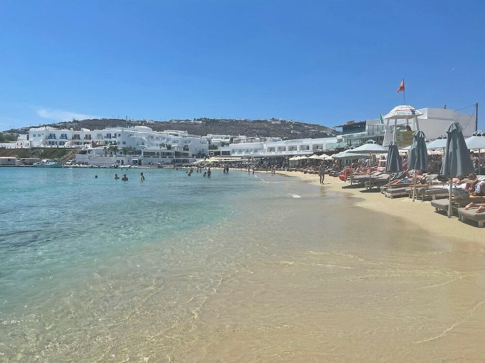 Фото Acrogiali Beachfront Hotel