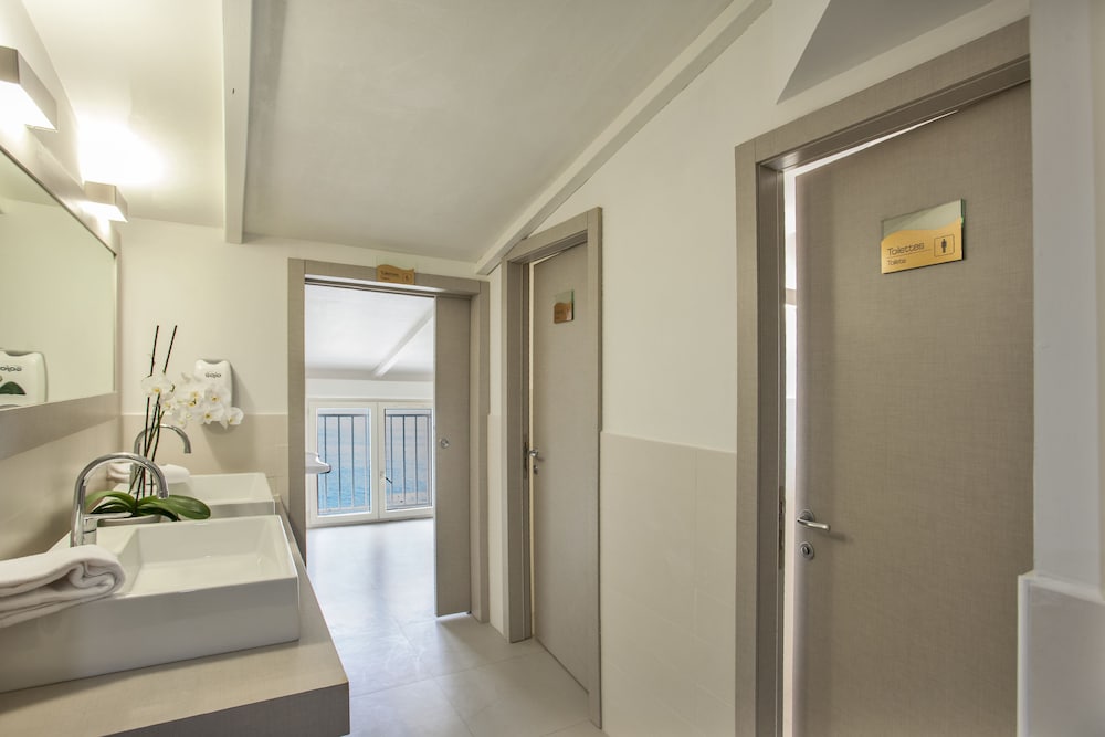 Фото Hotel Le Neptune