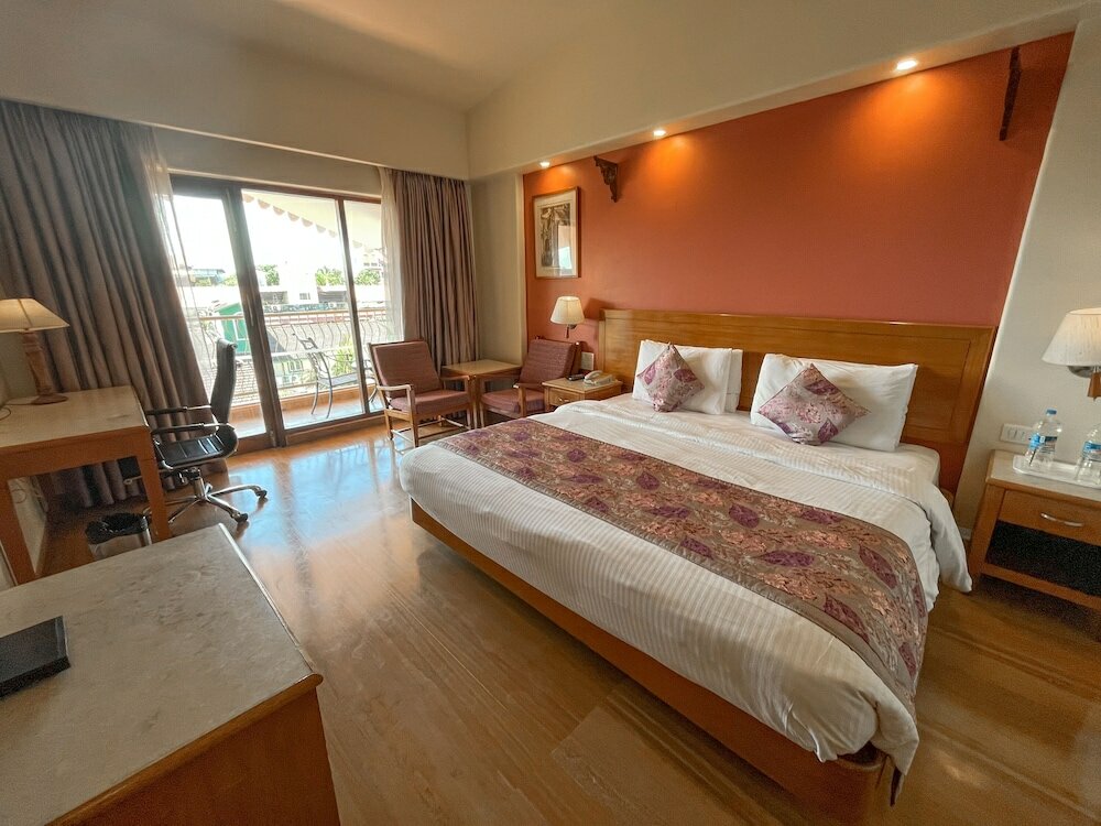 Фото Acron Candolim Regina