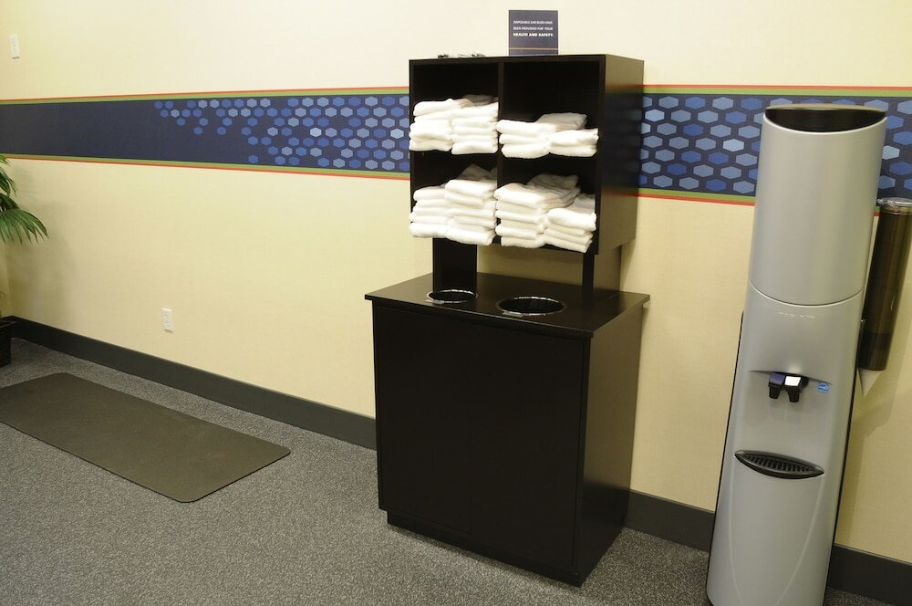 Фото Hampton Inn & Suites Redding