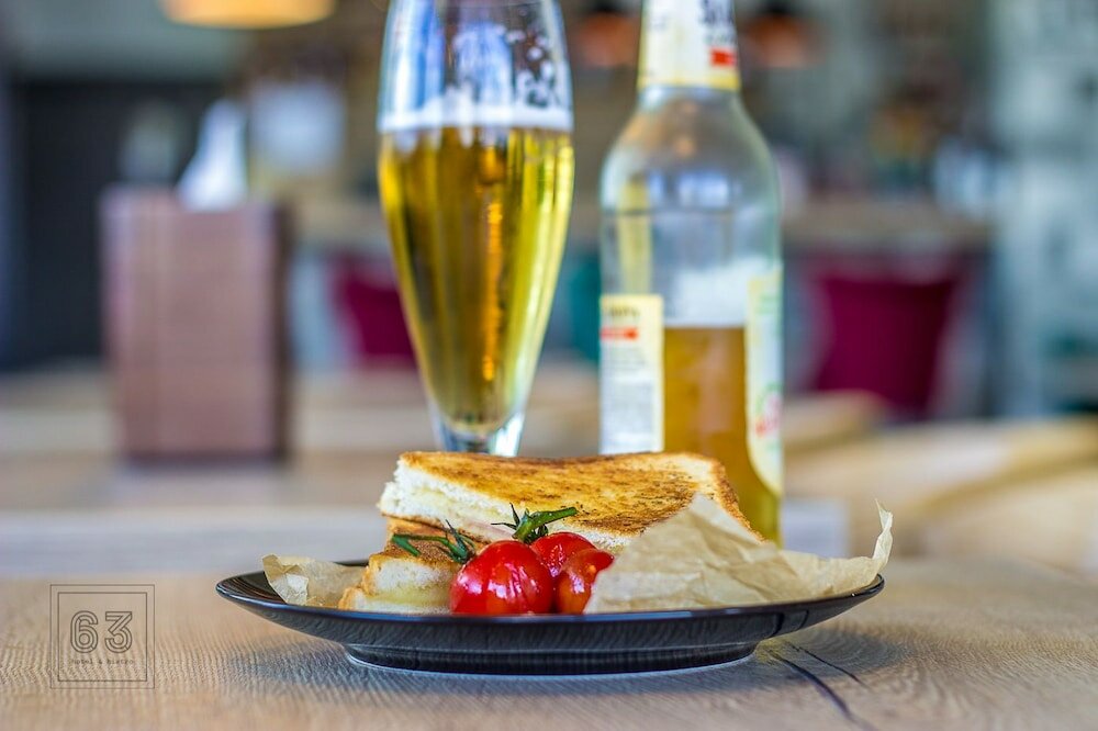 Фото Hotel & Bistro 63