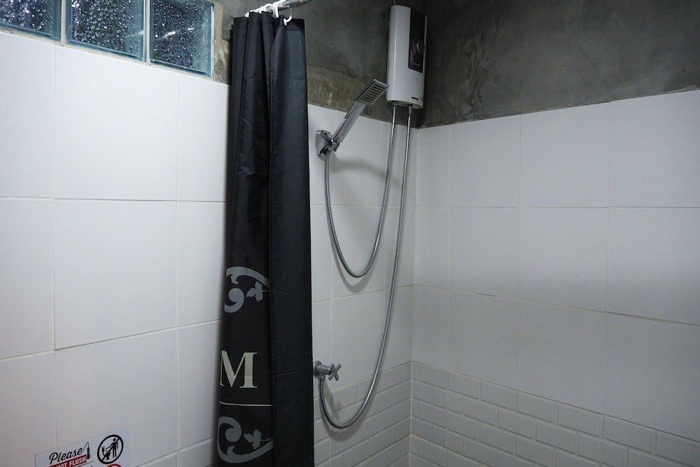 Фото Stay With Me Guesthouse