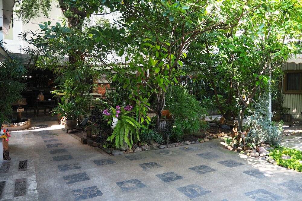 Фото Stay With Me Guesthouse