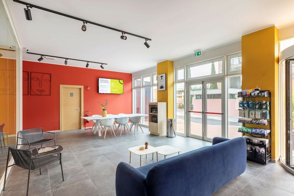 Фото B&b Hotel Roma Fiumicino Aeroporto Fiera 2