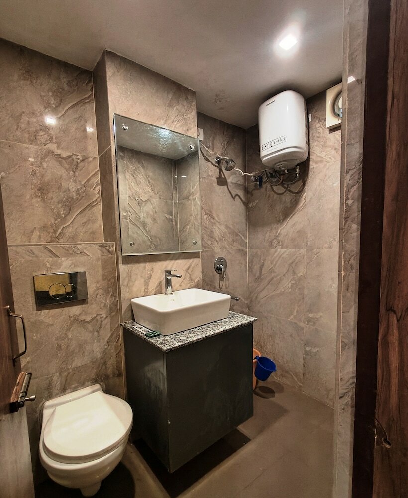 Фото Green Valley Hotel