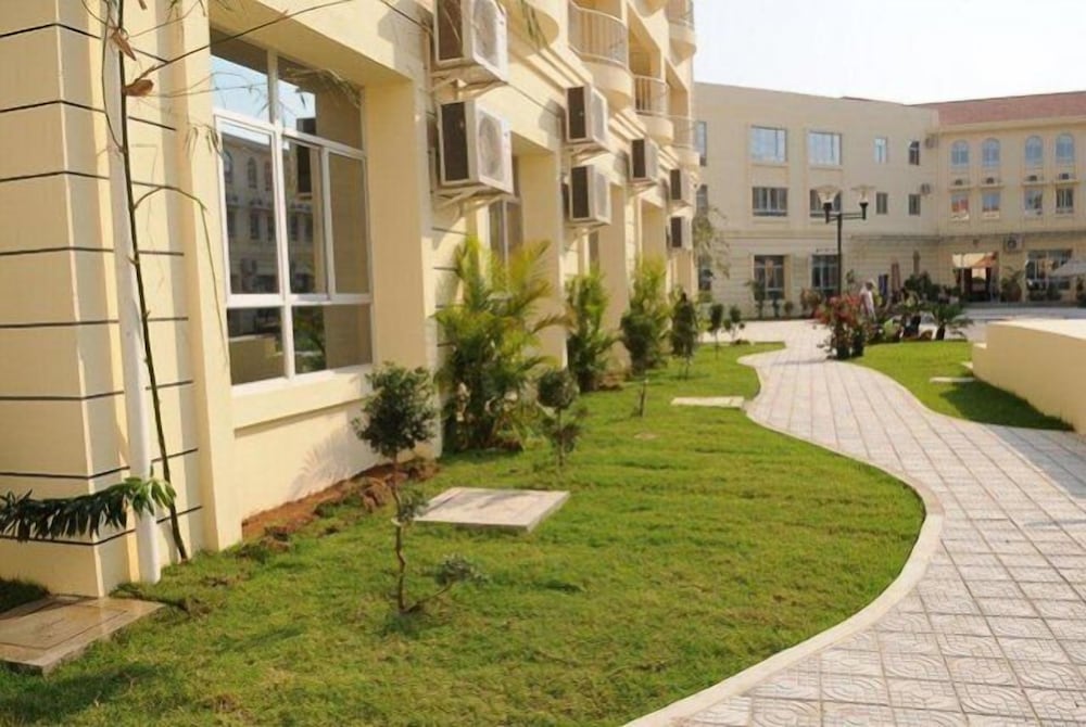 Фото Hotel Victoria Garden